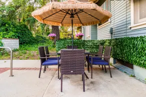 Boho Vibe House with Pool near Hollywood - Image 4