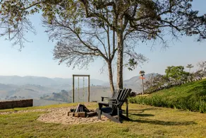 Cabin in the Clouds | Firepit, Bathtub, Beautiful View - Image 4