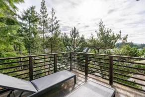 Saltwater Hot Tub & Private Backyard Manzanita - Image 4