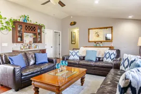 Beautiful view mountains house, 4bedrooms, 2bath - Image 2