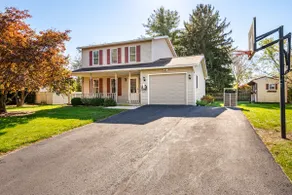 Welcoming Home Near WellSpan & Bucknell | EV - Image 2