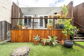 Mish Mish—sunshine central with garage parking - Image 2