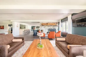 Lakefront Resort! 10 Ensuite Bedrooms! Sleeps 30! - Image 2