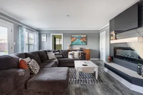 Beautiful Country Home next to Jacksonville! - Image 2