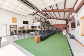 Compound On Lake - Game Room/Pool/Dock - Sleeps 37 - Image 2
