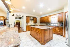 Compound On Lake - Game Room/Pool/Dock - Sleeps 37 - Image 5