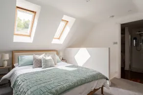 Private annexe in Old Windsor. - Image 2