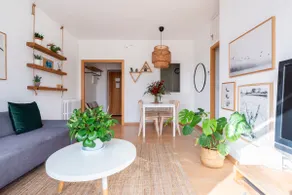 Cozy & Renovated Flat / Sagrada Familia, Gracia - Image 2