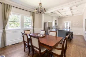 1920s Historic Retreat in Downtown Graham - Image 4