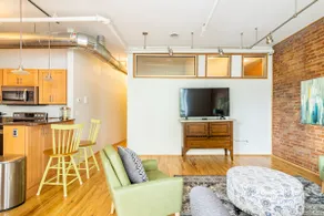 The Redline Loft. Central Downtown Location. - Image 3