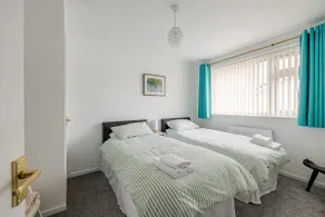 3 bedroom house heart of Whitchurch - Image 4