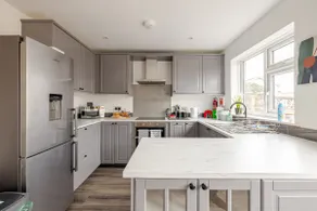 3 bedroom house heart of Whitchurch - Image 5