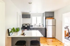 Stylish New England cottage, 5 mins from beach - Image 4