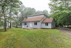 Private pool,lake.hot tub,sauna.king bed.pool tabl - Image 4