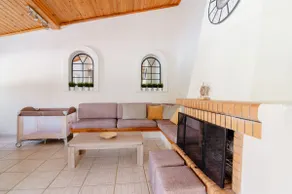 Family beach house near airport - Image 3