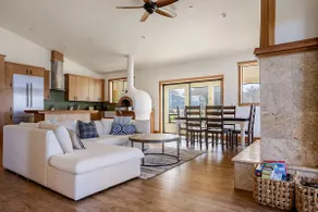 Ocean view, Beach getaway - Image 3