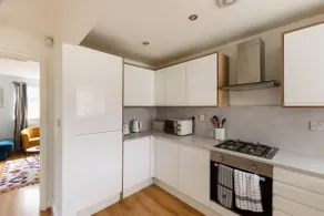 Overbury Lodge, Birmingham with FREE Parking - Image 4