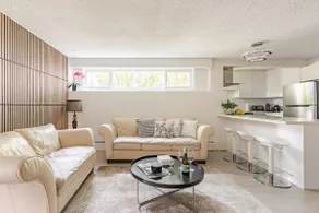 Bright & Private 3BR with 2 baths, 4 beds+1 sofa - Image 2