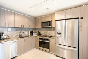 In the best area of Doral with all the amenities - Image 5