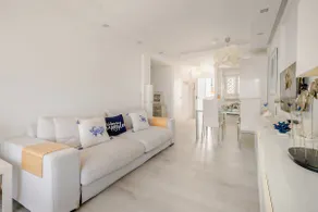 Torre Mar Quality Beachfront (2-BR) - Image 4