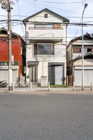 Traditional bedrooms. Bed upgrade on 5/27/2026! Good access to USJ! It can accommodate up to 8 people. - Image 4