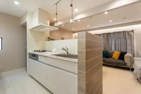 Traditional bedrooms. Bed upgrade on 5/27/2026! Good access to USJ! It can accommodate up to 8 people. - Image 5
