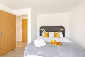 Premium Brand New 1 Bedroom Apt (The Chic Nexus) - Image 3