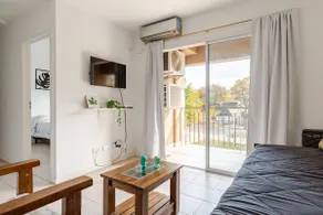 Beautiful and warm with a garage - Image 4