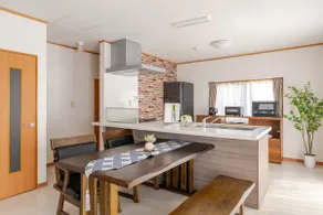 Renovated Home|Near Sta|Free Parking 6 people - Image 4