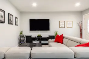 #Newlyrenovated Modern Home Yosemite | Bass Lake - Image 4