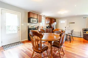 Full house - 5 bed, 2 bath - Image 4