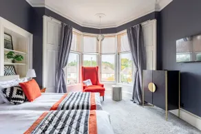 Stunning 3 bedroom Victorian home near Pollok country park - Image 3