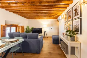 Rustic inside Plaza Mayor - Image 2