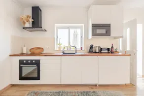 Calm and Quiet Apartment - Image 5