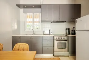 Inner City Retreat Apartment - Image 4