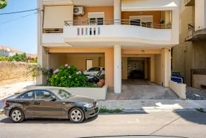 Inner City Retreat Apartment - Image 5