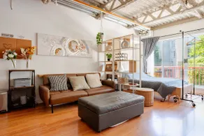 Mount Pleasant Live & Work Loft - Image 5