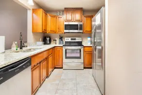 Beautiful Townhome in NE Albuquerque - Image 3