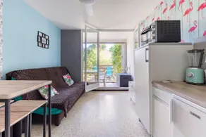 Studio cabin with terrace and garden - parking - Image 2
