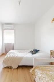 Air-conditioned 4 bedroom gîte with garden - Image 4