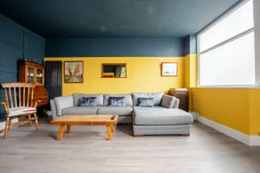 Sleeps 14 Cardiff City Centre - Image 2