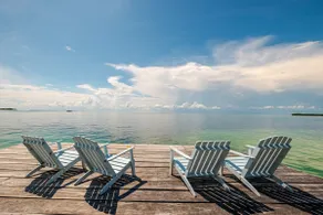 Island Apt Near Sea w breakfast, pool, bikes,canoe - Image 2