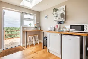 Sunset Lodge, tranquil & stunning views near Ely! - Image 2