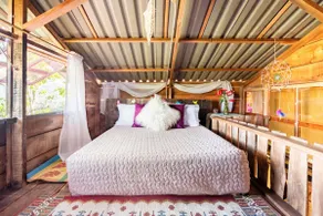 Glamping Type: Cabin with Jacuzzi near Salento - Image 4