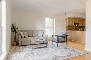 Home Away from Home | Prime Location | 1B1B Apt - Image 5