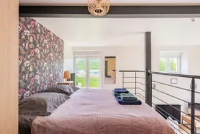 cottage in old mill - Image 3