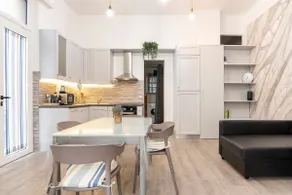 Square apartment - Image 4