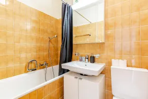 Fully renovated and equipped studio apartment! - Image 3