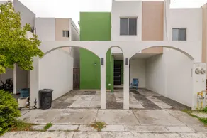 Cozy Residence (Fast WiFi) - Image 5