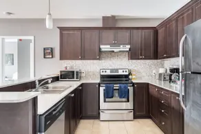 Downtown Condo (License No. 23 112884 STR) - Image 4